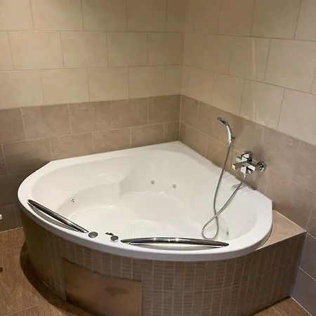 Plzensky Dvur 4*